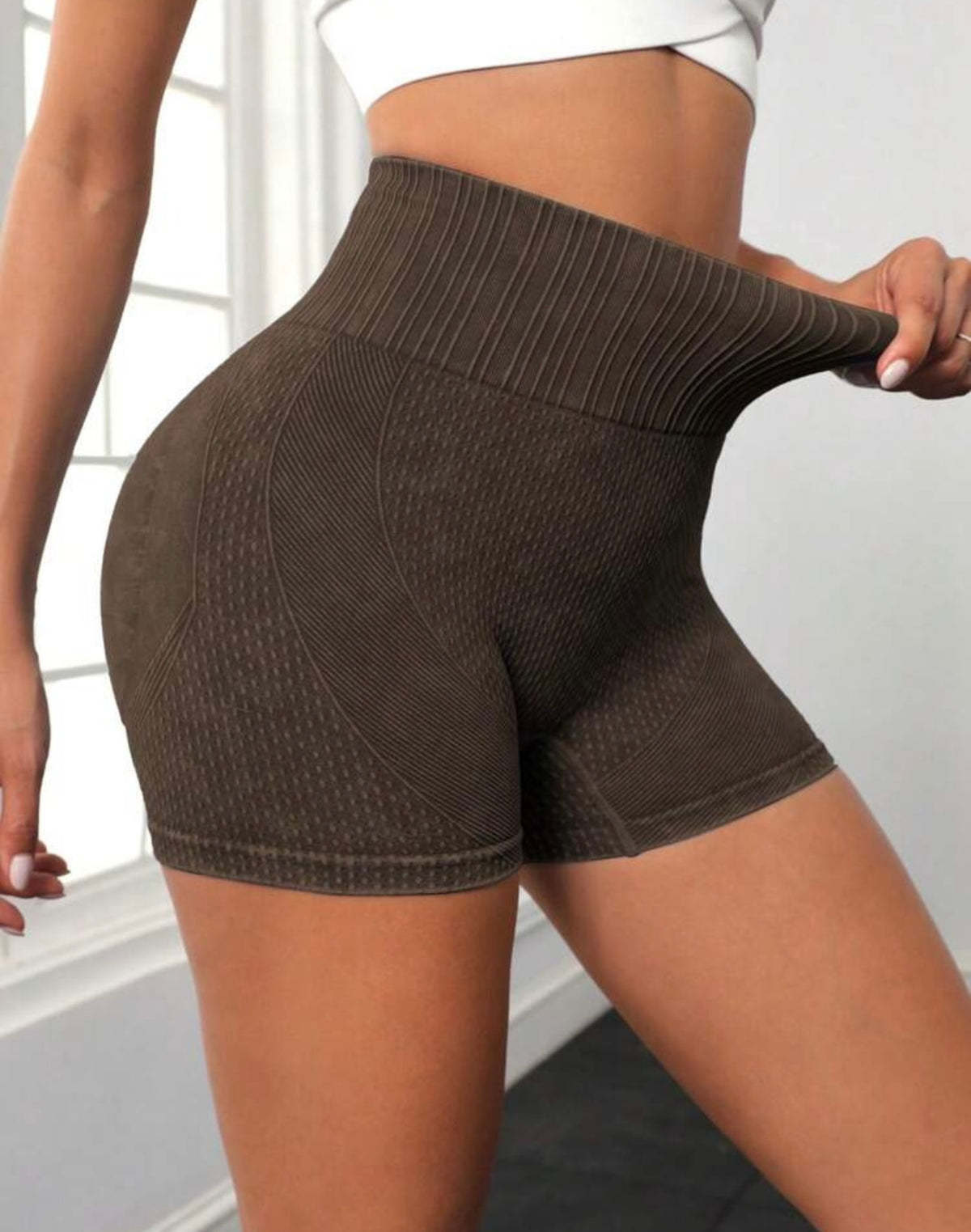 Shorts deportivo unicolorcon control de abdomen y efecto push up