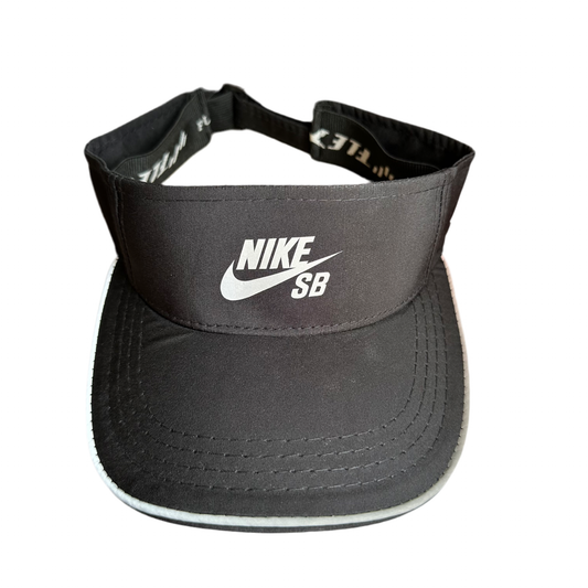 Visera deportiva Nike SB reflectiva