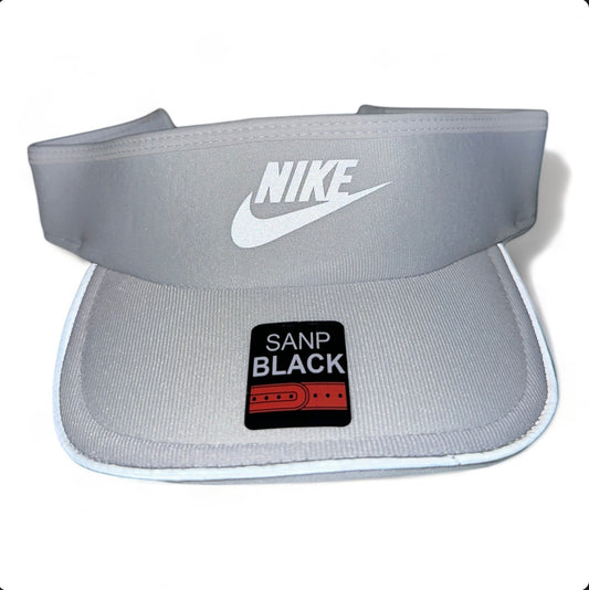 Visera deportiva Nike reflectiva