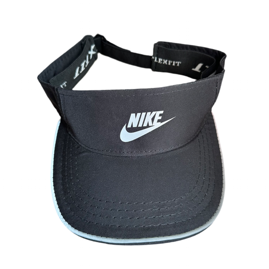 Visera deportiva Nike reflectiva